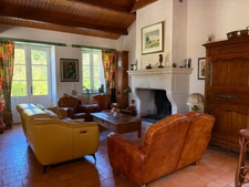SOULLANS 85300 - DOMAINE PRIVE DE 3,2 HECTARES CLOS - PROPRIETE D'EXCEPTION AVEC GRANGES ET PRESQU'ILE