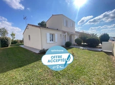 SAINT MICHEL EN L'HERM (85) AU CALME ET A 5 MIN DES PLAGES VILLA 2011 GRAND CONFORT 3 CHAMBRES SUR 600M²