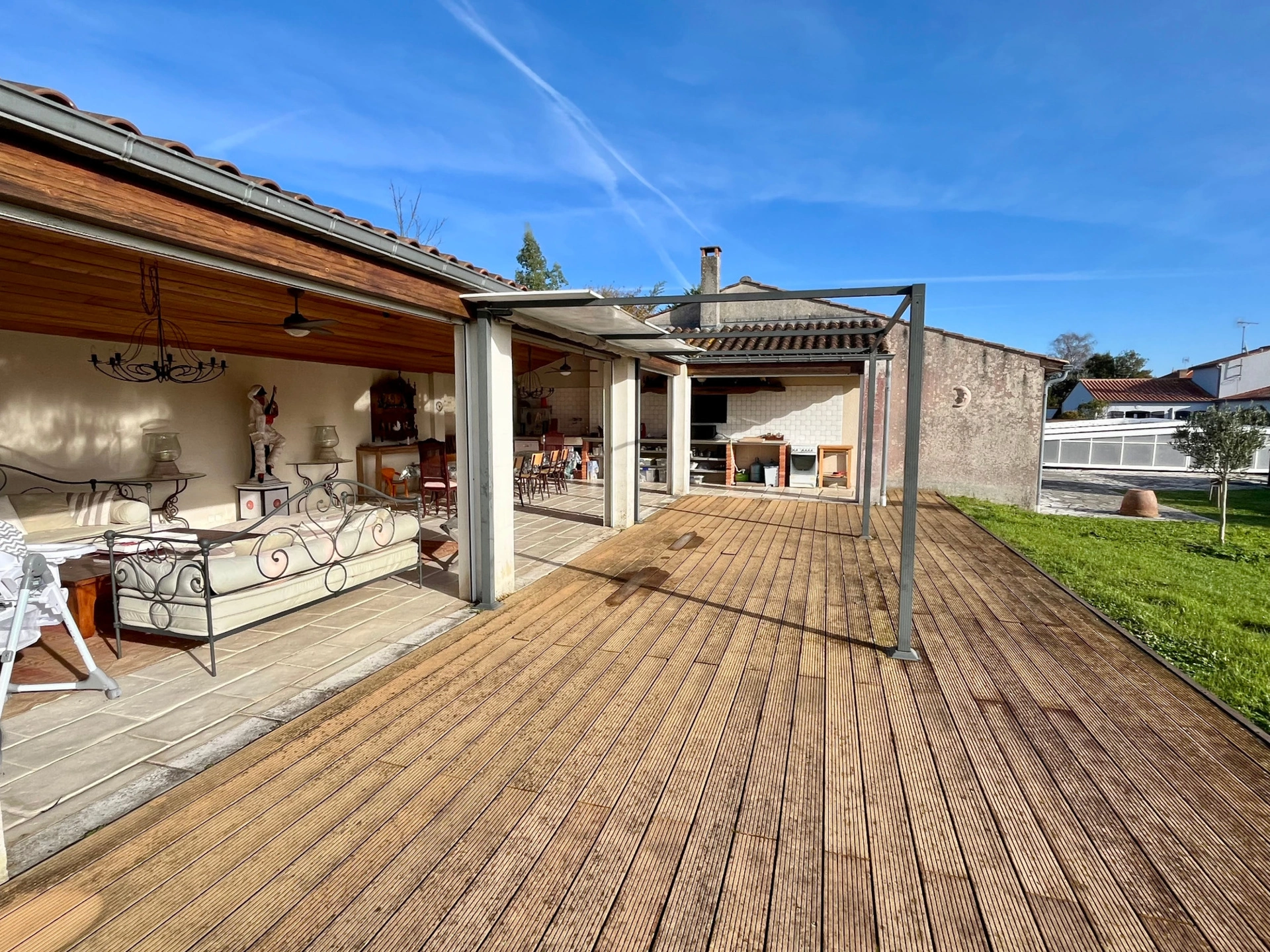 Maison 1 pièce 222 m² · à Saint-Michel-en-l'Herm · 222 m² · 229 500 €