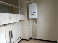 FONTENAY LE COMTE (85200) - CENTRE VILLE - APPARTEMENT DUPLEX RENOVE 3 CHAMBRES AVEC BALCON ET ANNEXES