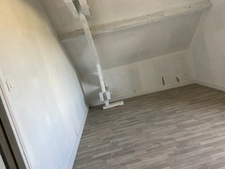 LUCON 85400 PROCHE DES COMMERCES ET LYCEES APPARTEMENT RENOVE T2/1 CHAMBRE TRES COCOONING ET COSY