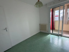 LA ROCHE SUR YON (85000) APPARTEMENT T2 / 53 M² AVEC LOGGIA CAVE ET STATIONNEMENT PRIVATIF AU 3EME SUR 3