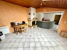 LES MAGNILS REIGNIERS 85400 BEUGNE L'ABBE 2 MIN LUCON MAISON PLAIN PIED AVEC DEPENDANCES IDEAL LOCATIF