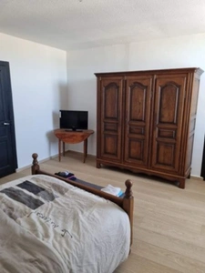 NALLIERS AU COEUR DU VILLAGE ADORABLE MAISON 2 CHAMBRES TOUTE RENOVEE AVEC LOCATAIRE EN PLACE