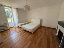 VOUILLE LES MARAIS 85450 CALME ABSOLU MAGNIFIQUE PROPRIETE GRAND CONFORT AVEC DEPENDANCES ET JARDIN