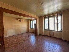 MAREUIL SUR LAY DISSAIS 85320 CALME ABSOLU AVEC TOUT A PIED MAISON A RAFRAICHIR AVEC GARAGE A PRIX FOU