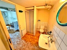 LUCON (85400) - CENTRE IMMEDIAT - MAISON FAMILIALE 3/4 CHAMBRES AVEC PISCINE ET SPACIEUSES DEPENDANCES
