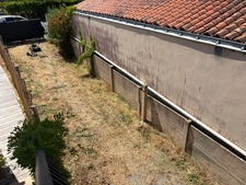 BRETIGNOLLES SUR MER 85 -AUX ENCHERES- A 800M DES PLAGES PARCELLE DE TERRAIN AVEC PISCINE 542M² A BATIR