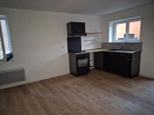 SAINT FLORENT DES BOIS 85310 APPARTEMENT RENOVE T3 70M² / 2 CHAMBRES AVEC TERRASSE ET DEPENDANCE
