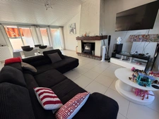 SAINT-JEAN-D'HERMINE (85) - COEUR DE VILLAGE AU CALME - ADORABLE VILLA PLAIN PIED 4 CHAMBRES SUR 1177M²