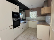 CORPE (85) CALME ABSOLU VILLA 2009 PLAIN PIED GRAND CONFORT AVEC PISCINE DOUBLE GARAGE SUR 1068M² CLOS