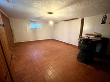 LUCON 85400 PROXIMITE ZONE COMMERCIALE LECLERC AGREABLE MAISON SEMI PLAIN PIED AVEC ANNEXES SUR 3000M²