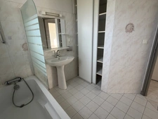 LES MAGNILS REIGNIERS (85) - BEUGNE L'ABBE - ADORABLE VILLA PLAIN PIED 2 CHAMBRES AVEC GARAGE ET JARDIN