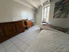 SAINT MICHEL EN L'HERM (85) 10 MIN DES PLAGES AGREABLE MAISON EN PIERRE POSSIBILITE 2 GITES AVEC JARDIN