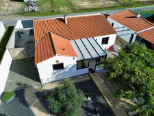 L'AIGUILLON SUR MER QUARTIER RESIDENTIEL VILLA PLAIN PIED GRAND CONFORT 4 CHAMBRES ANNEXES ET JARDIN CLOS