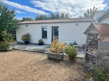 SAINTE RADEGONDE DES NOYERS (85450) ADORABLE VILLA PLAIN PIED 2021 AVEC HANGAR 180M² SUR 1200M² CLOS