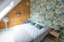 CHAVAGNES EN PAILLERS (85250) - LIEU D'EXCEPTION - ANCIENNE CHAPELLE RENOVEE 6 CHAMBRES SUR 900M² CLOS