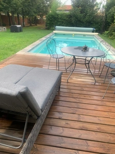 LUCON (85) COEUR DE VILLE AGREABLE MAISON ART DECO 6 CHAMBRES AVEC PISCINE ET ANNEXES SUR 1296M² CLOS