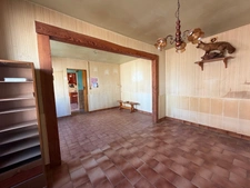 MAREUIL SUR LAY DISSAIS 85320 CALME ABSOLU AVEC TOUT A PIED MAISON A RAFRAICHIR AVEC GARAGE A PRIX FOU