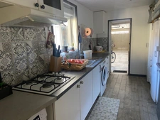 LUCON (85) COEUR DE VILLE MAISON EN PIERRES DE CARACTERE 5/6 CHAMBRES AVEC PATIO ET SPACIEUSES ANNEXES
