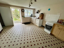 LA CAILLERE SAINT HILAIRE 85410 CHARMANTE MAISON DE VILLAGE RENOVEE 4 CHAMBRES AVEC ANNEXES SUR 500M²