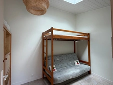 JARD SUR MER (85520) - AU COEUR DU VILLAGE- MAISON DE PLAIN PIED 2 CHAMBRES MEUBLEE AVEC COUR PRIVATIVE