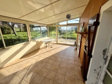 SAINT ETIENNE DE BRILLOUET 85210 EN CAMAPGNE ADORABLE FERMETTE 2/3 CHAMBRES AVEC HANGAR SUR 2500M²