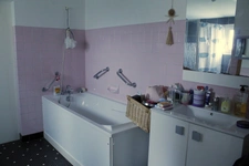 LUCON COEUR DE VILLE AGREABLE MAISON EN PIERRES 3 CHAMBRES AVEC ANNEXES GARAGE ET JARDIN SANS VIS-A-VIS