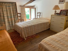 SAINT JEAN DE BEUGNE MAISON DE CAMPAGNE 4 CHAMBRES AVEC ILOT, DEPENDANCES, TERRAIN IDEAL LOCATIF SAISON 