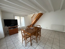 MAREUIL SUR LAY DISSAIS (85) COEUR DE VILLAGE ADORABLE MAISON 2/3 CHAMBRES SANS EXTERIEUR PROCHE LAY