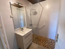 LA CHAPELLE ACHARD 85150 EN RASE CAMPAGNE ADORABLE FERMETTE A RAFRAICHIR AVEC GRANGE ET JARDIN