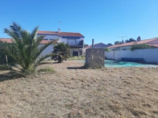 BRETIGNOLLES SUR MER A 800M DES PLAGES SEULEMENT SUPERBE PARCELLE A BATIR 674M² AVEC PISCINE