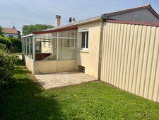 SAINTE HERMINE 85210 CALME ABSOLU AGREABLE MAISON SUR SOUS SOL COMPLET AVEC VERANDA SUR 1000M² CLOS