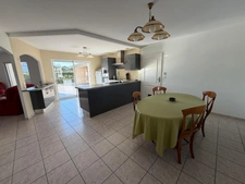 L'AIGUILLON SUR MER (85) QUARTIER RESIDENTIEL VILLA PLAIN PIED GRAND CONFORT AVEC GARAGE SUR 637M² CLOS