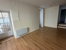 LES SABLES D'OLONNE (85100) - RARE - A 2 PAS DU REMBLAI ET DU PORT APPARTEMENT T3 RENOVE EN 2026 EN RDC