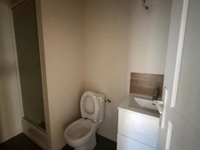 LES SABLES D'OLONNE (85100) - RARE - A 2 PAS DU REMBLAI ET DU PORT APPARTEMENT T3 RENOVE EN 2026 EN RDC