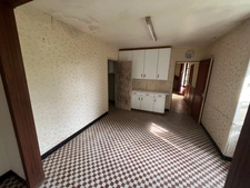 SERIGNE (85) EN CAMPAGNE SPACIEUSE MAISON EN PIERRES A RENOVER AVEC DEPENDANCES SUR 6700M² A PRIX FOU 
