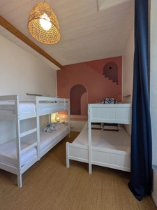 CHAVAGNES EN PAILLERS (85250) - LIEU D'EXCEPTION - ANCIENNE CHAPELLE RENOVEE 6 CHAMBRES SUR 900M² CLOS