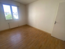 LA ROCHE SUR YON (85000) COEUR PENTAGONE DANS RESIDENCE SECURISEE APPARTEMENT TYPE T3 AVEC 2 GARAGES