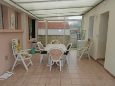 LES MAGNILS REIGNIERS (85) - BEUGNE L'ABBE - ENSEMBLE IMMOBILIER COMPOSE DE 2 MAISONS GARAGE SUR 452M²