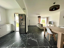 SAINT CYR EN TALMONDAIS (85) A 15 MIN DES PLAGES VILLA PLAIN PIED GRAND CONFORT 3 CHAMBRES HANGAR JARDIN