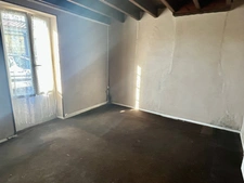 LE GUE DE VELLUIRE (85770) AU CALME ABSOLU MAISON EN PIERRES AVEC GRANGES ET DEPENDANCES SUR 4500M²