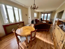 LUCON 85400 AU CALME ET PROCHE TOUTES COMMODITES AGREABLE MAISON 4 CHAMBRES AVEC ANNEXE SUR 2000M²