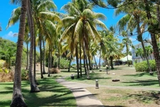 SAINT FRANCOIS (971) ANSE DES ROCHERS STUDIO/T1 B MEUBLE DANS RESIDENCE AVEC PISCINE A 2 PAS DES PLAGES