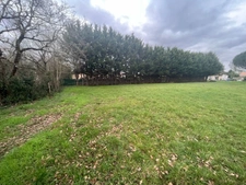 MOUTIERS SUR LAY PROCHE LUCON ET MAREUIL RARRISSIME TERRAIN 2480M² HORS LOTISSEMENT A BATIR ET DIVISIBLE