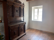 MOUTIERS SUR LAY EN PLEIN COEUR DU BOURG MAISON EN PIERRES RENOVEE 4 CHAMBRES AVEC LOCATAIRE EN PLACE