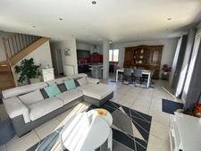 Maison 7 pièces Dijon Montagne Sainte Anne au calme
