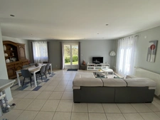 Maison 7 pièces Dijon Montagne Sainte Anne au calme