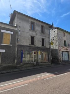 GRANDE MAISON 10 pièces SAUVIAT SUR VIGE (87)