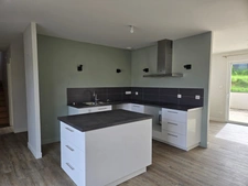 MAISON 4 CHAMBRES PROCHE TOUS COMMERCES